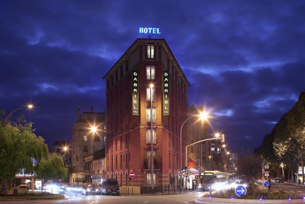 กาเบรียล Hotel อิซซีเลมูลิโนต์ ภายนอก รูปภาพ