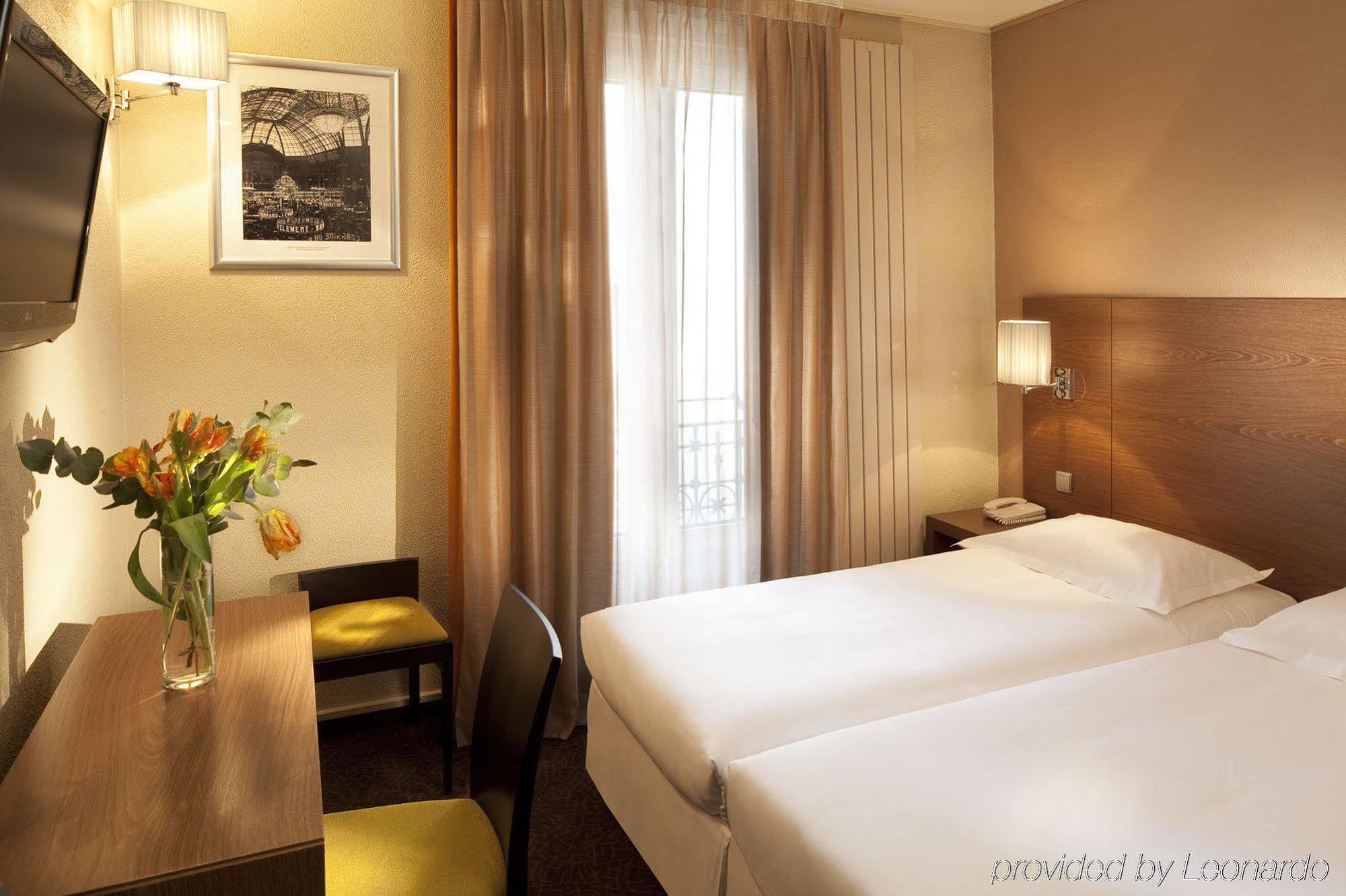 กาเบรียล Hotel อิซซีเลมูลิโนต์ ภายนอก รูปภาพ